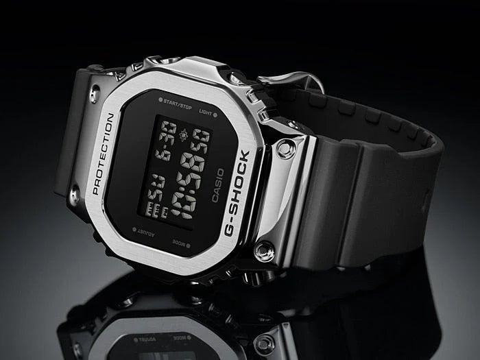 CASIO G-SHOCK WATCH STEEL BEZEL GM-5600U-1DR
