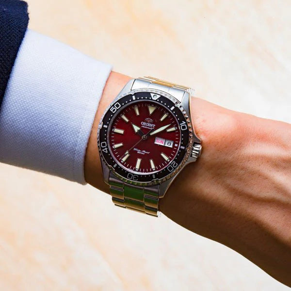 ORIENT MAKO iii KAMASU RED 42mm RA-AA0003R