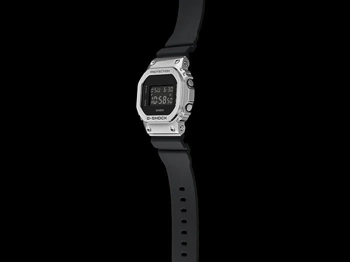 CASIO G-SHOCK WATCH STEEL BEZEL GM-5600U-1DR